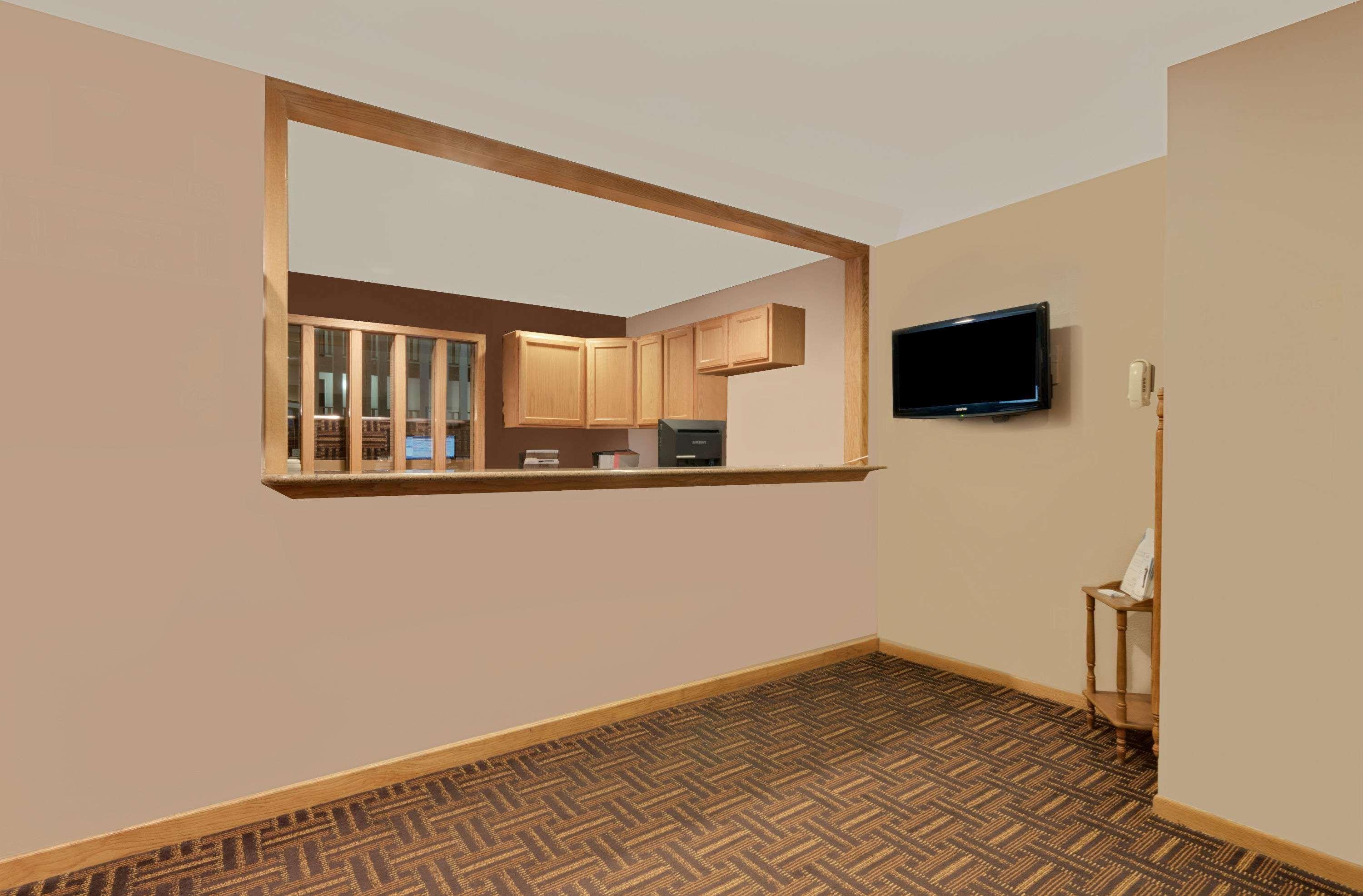 Super 8 By Wyndham Spearfish Hotel Exterior photo
